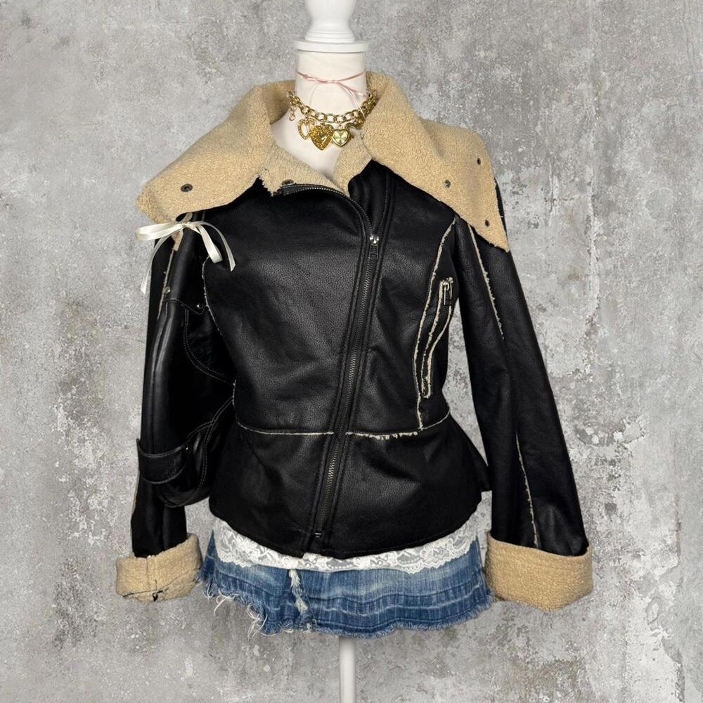 y2k Sherpa lined biker chic zip up